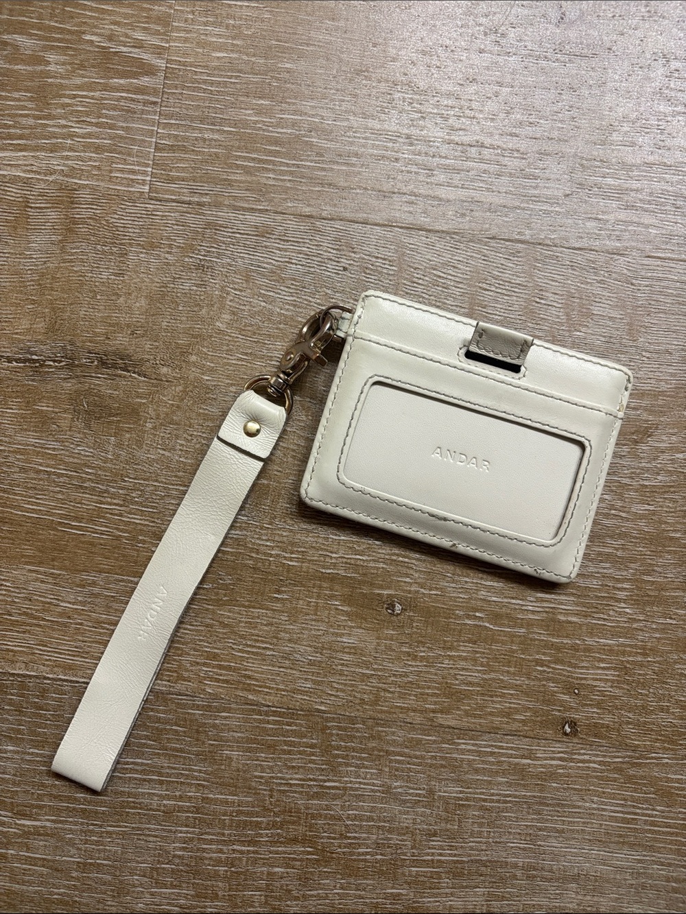 ANDAR Cream Leather Wristlet Card & Key Holder